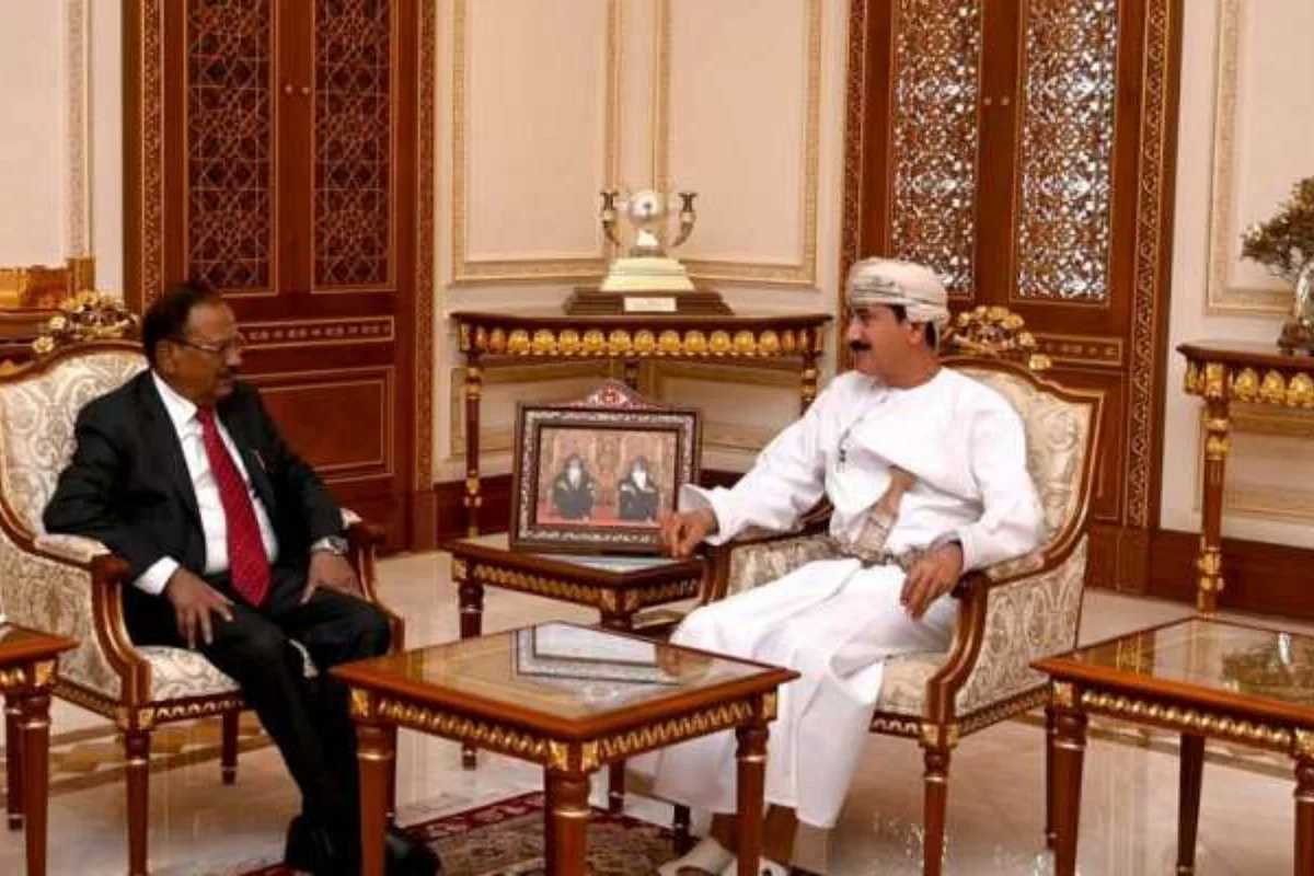 अजीत डोभाल ने ओमान के सुल्तान हैथम बिन तारिक से की मुलाकात